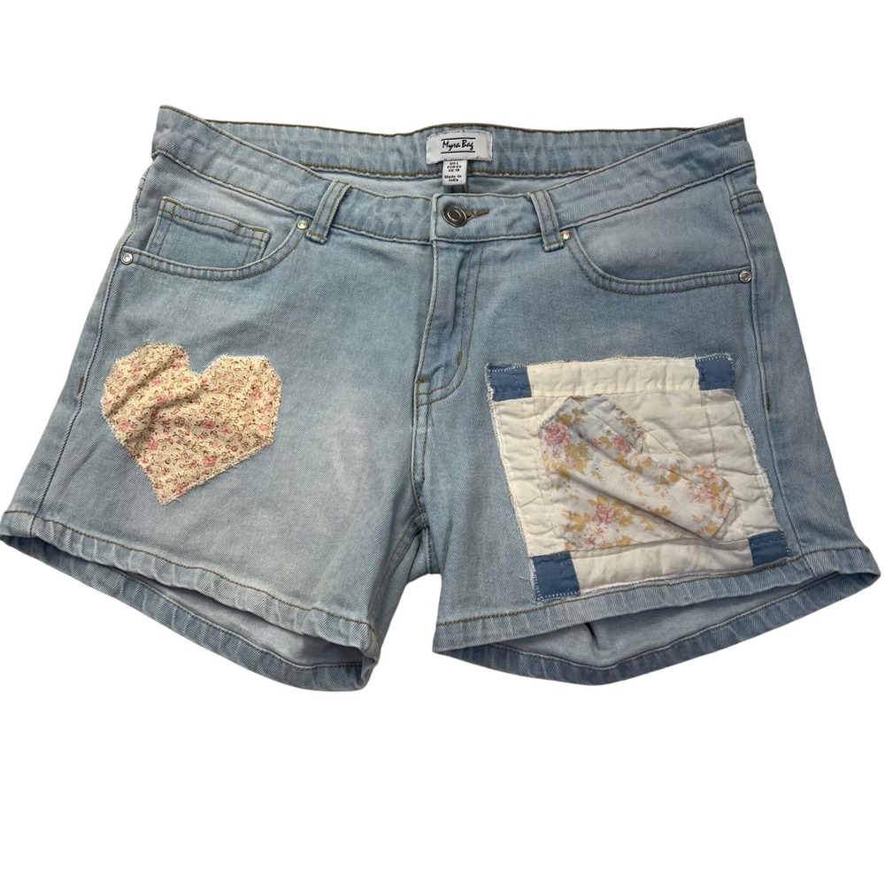 Upcycled Reworked Patchwork Denim Shorts Womens L Light Blue Heart Quilted Boho